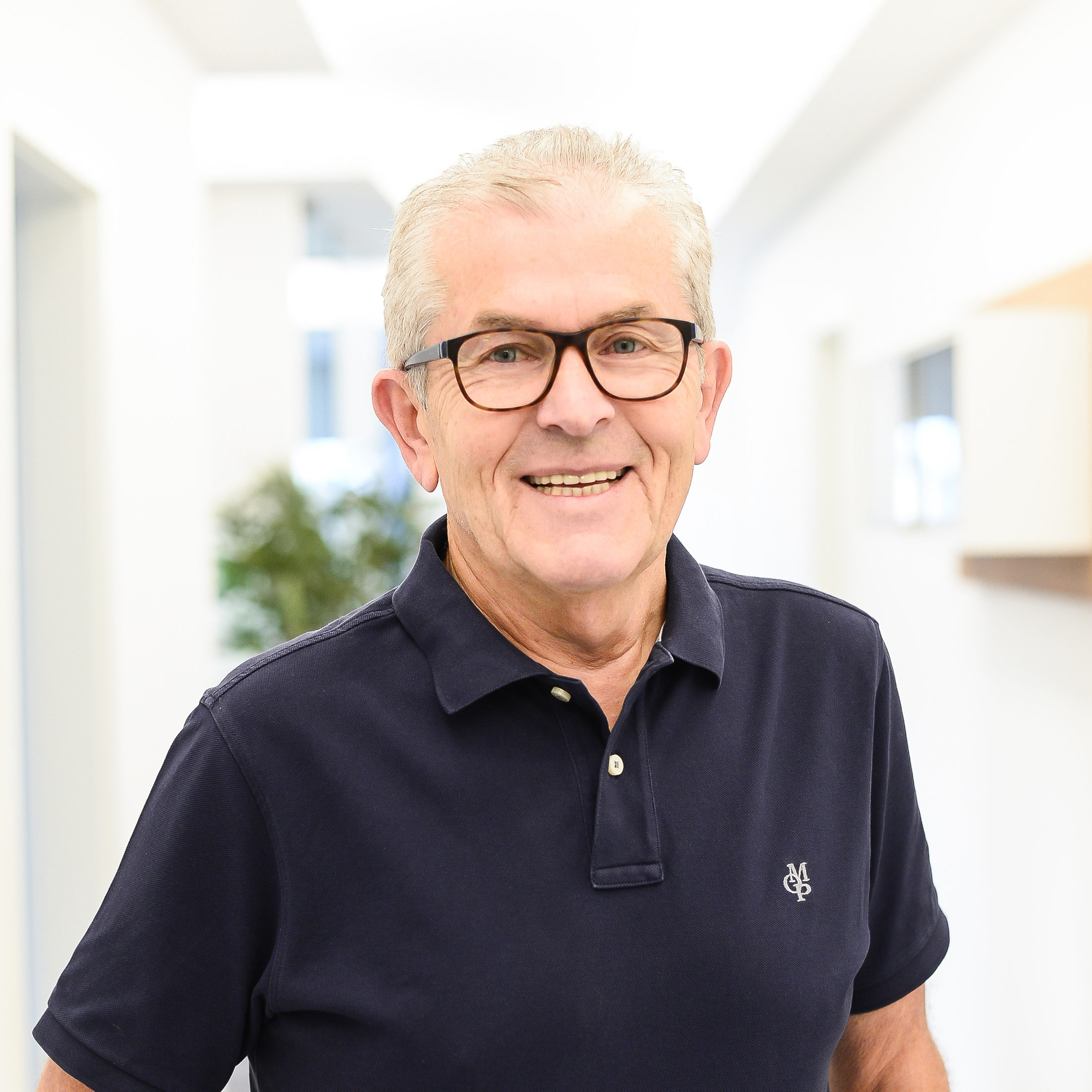 Dr. Hans Häckel